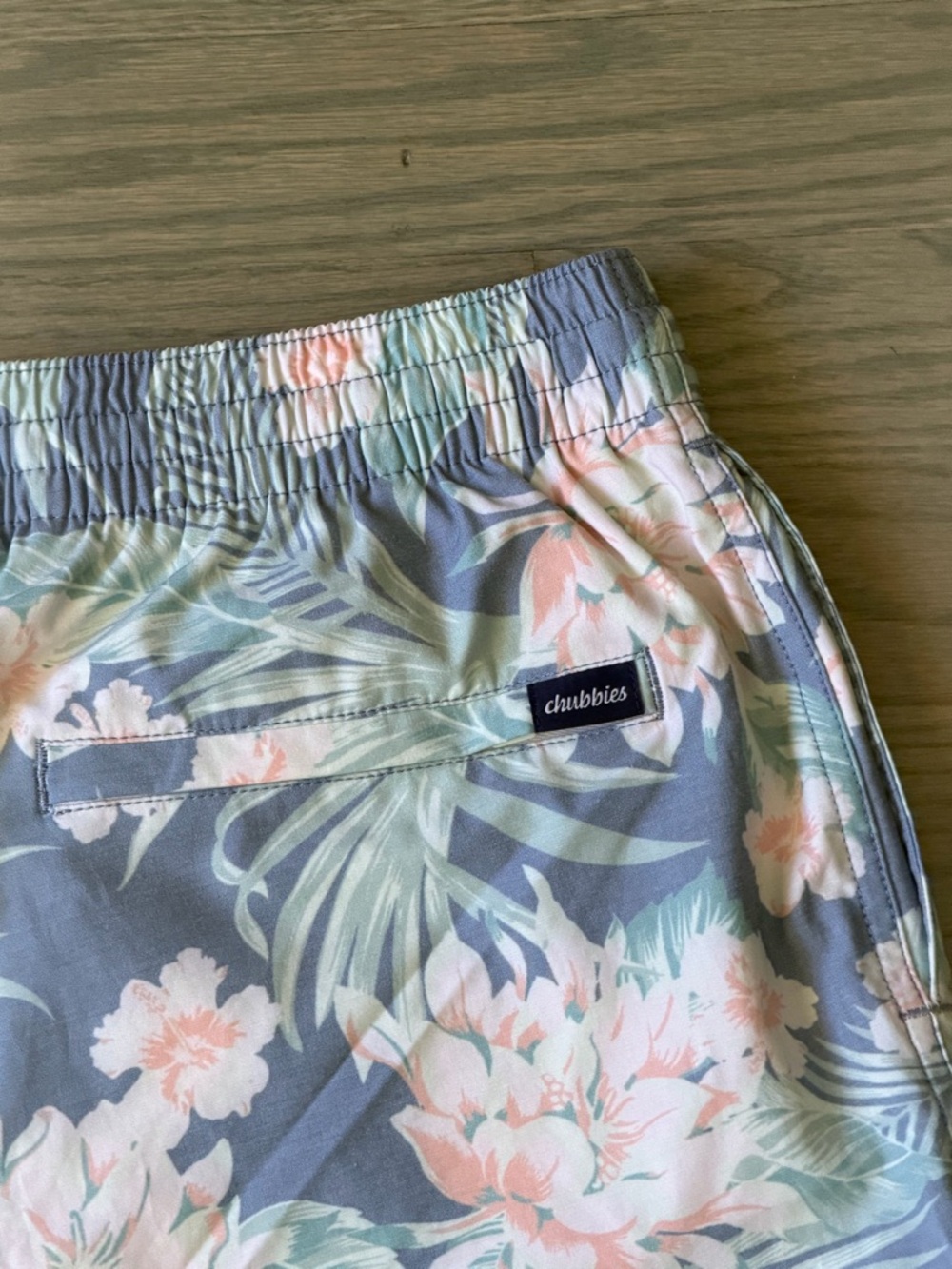 NWT CHUBBIES Tropical Floral Print Swim Trunks Shorts MEN’S MEDIUM M 7” INSEAM - Picture 5 of 8